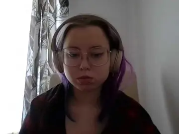 MaddieOrgasm  live sex cam