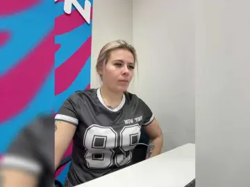 MIrindAcam  live sex cam