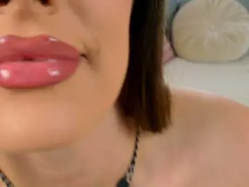 Sereneloving  live sex cam