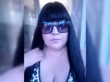 BlackNight  live sex cam
