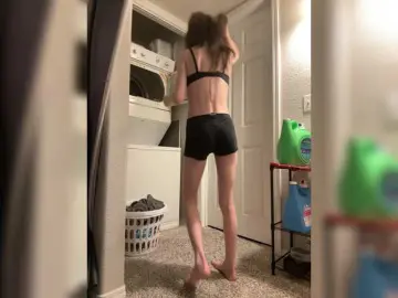 BubblyBlossom  live sex cam