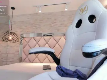 CeleneMidnight  live sex cam