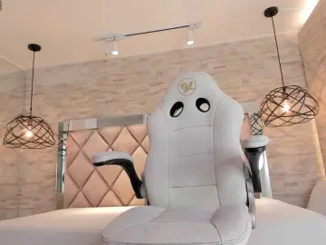 CeleneMidnight  live sex cam