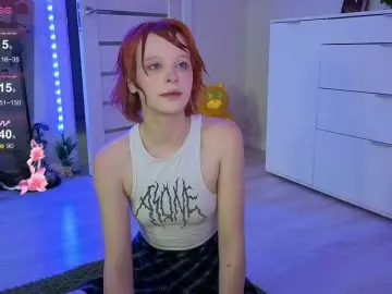 GingerSnapDoll  live sex cam