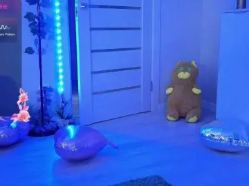 GingerSnapDoll  live sex cam