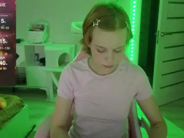 GingerSnapDoll  live sex cam