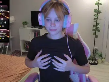 GingerSnapDoll  live sex cam
