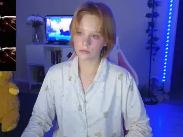 GingerSnapDoll  live sex cam
