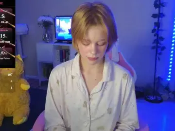 GingerSnapDoll  live sex cam