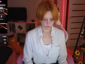 GingerSnapDoll  live sex cam