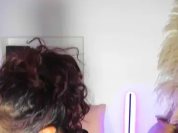 Mariia-Paulaa  live sex cam