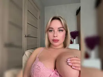 Mila-m  live sex cam