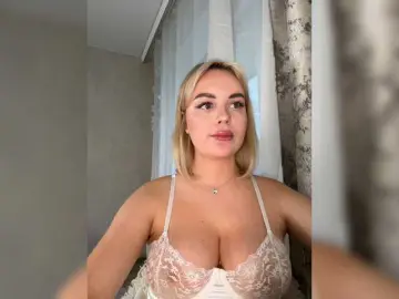 Mila-m  live sex cam