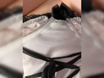 Mila-m  live sex cam
