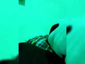 Dorothykemunto  live sex cam