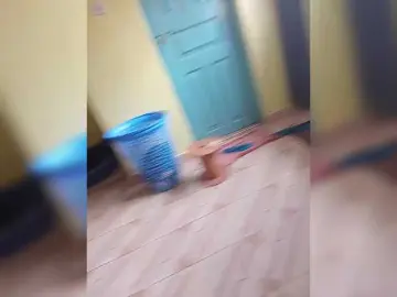 Dorothykemunto  live sex cam