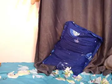 Dorothykemunto  live sex cam