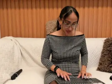 Riley-reid-milf  live sex cam