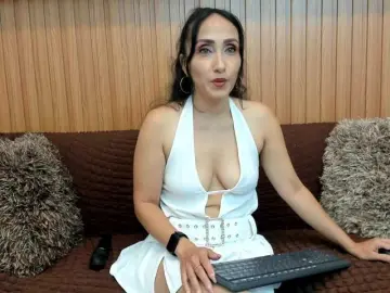 Riley-reid-milf  live sex cam