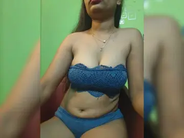 Sweet-kaniika  live sex cam