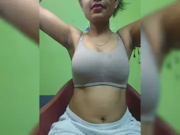 Sweet-kaniika  live sex cam