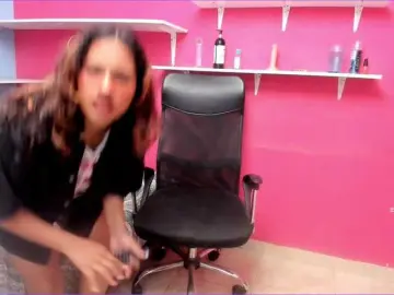 Twilaxx  live sex cam