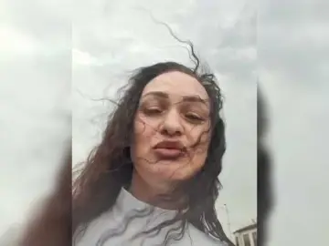 ALICEm  live sex cam