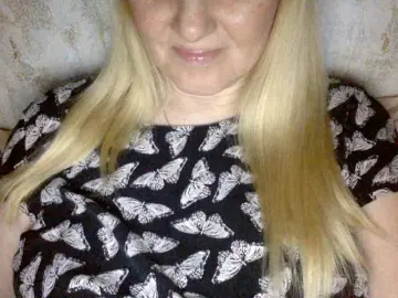 BlondyVio  live sex cam