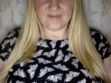 BlondyVio  live sex cam