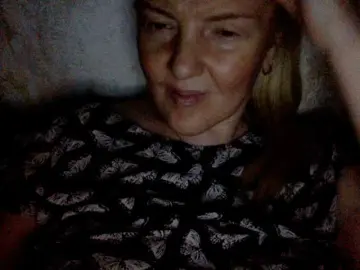 BlondyVio  live sex cam