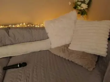 BonerBarbie  live sex cam