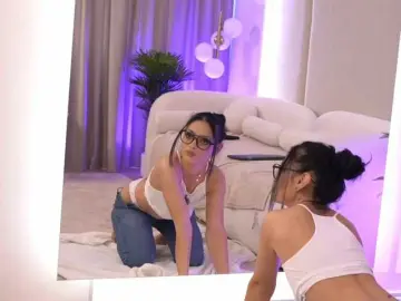 IliriaKara  live sex cam