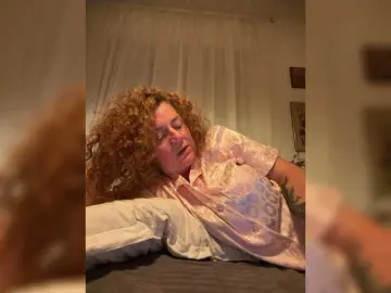LadyReda  live sex cam