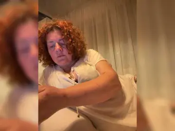LadyReda  live sex cam