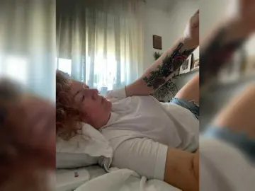 LadyReda  live sex cam