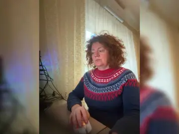 LadyReda  live sex cam