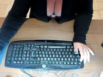 NikkiHollandxxx  live sex cam