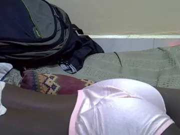 Prettiegal  live sex cam