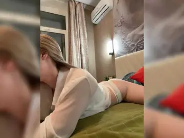 PrettyKatea  live sex cam