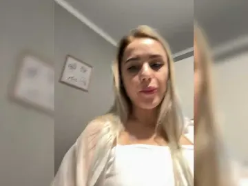 PrettyKatea  live sex cam