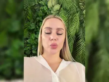 PrettyKatea  live sex cam
