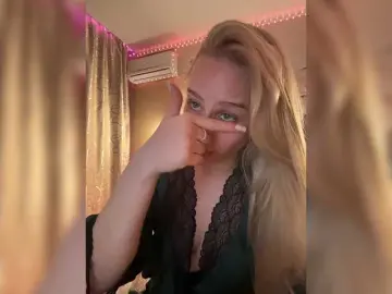 PrettyKatea  live sex cam