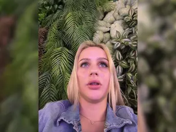 PrettyKatea  live sex cam