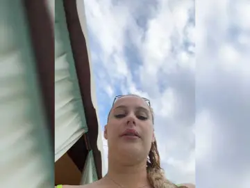 PrettyKatea  live sex cam