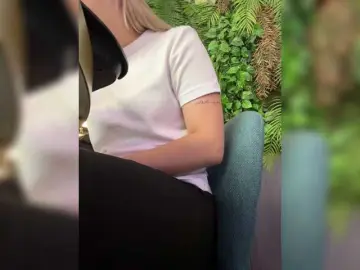 PrettyKatea  live sex cam