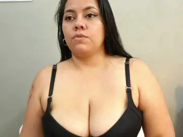 Chubbythickmilf  live sex cam