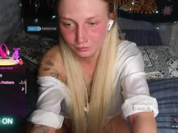 Dvenasti  live sex cam