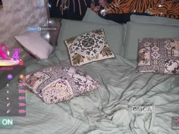 Dvenasti  live sex cam