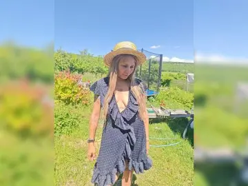 Dvenasti  live sex cam