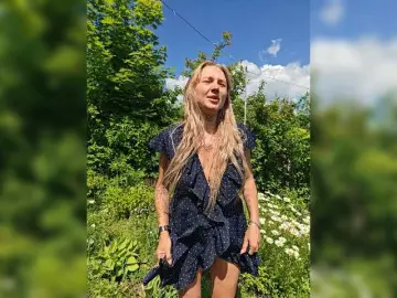 Dvenasti  live sex cam